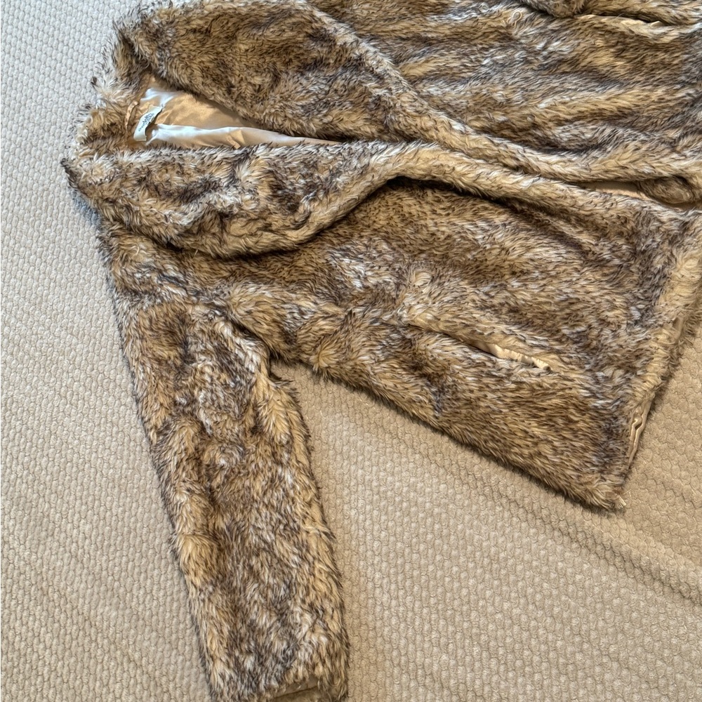 Charlotte Russe - Beautiful Luxe Faux Fur Coat , jacket
